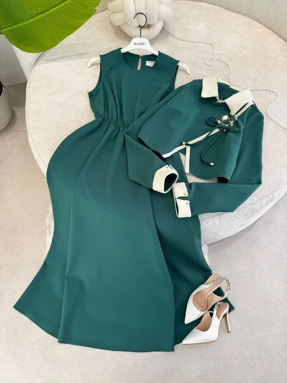 کت و سارافون 
