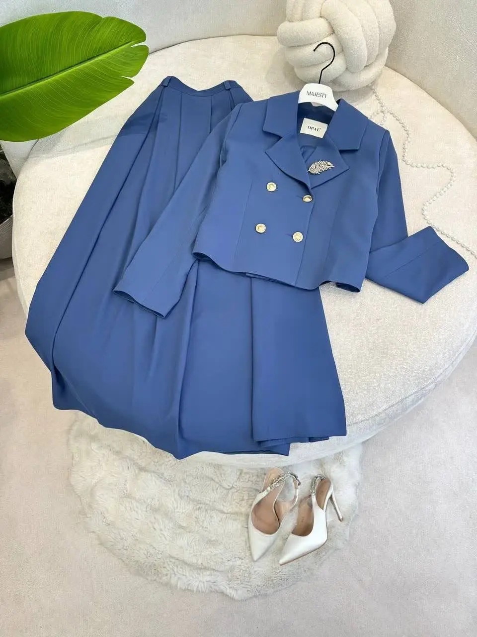 ✨✨ کت دامن هم پوشیده هست هم...