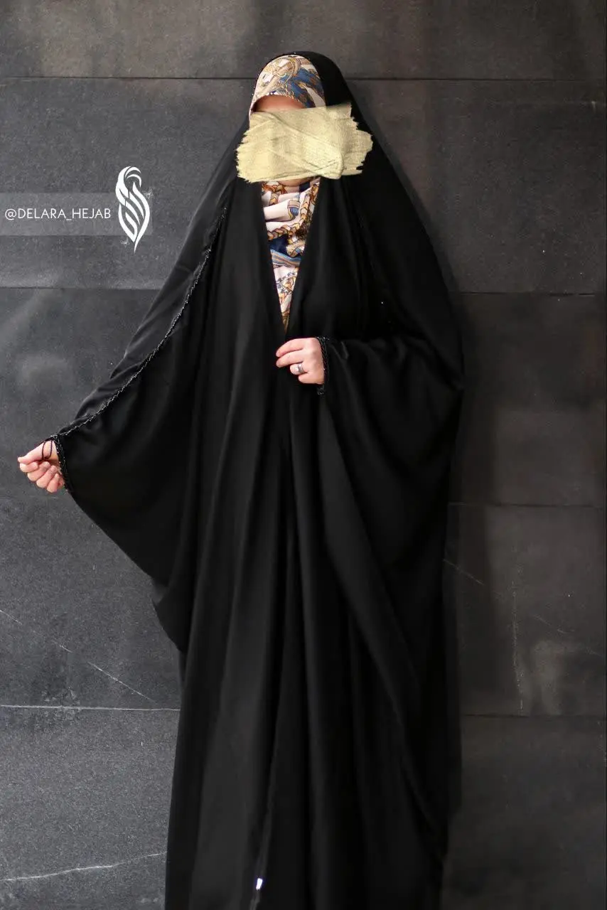 💜چادر عربی مدل ملیله دوزی تو صدر فروش ماست😍 درعین مجلسی بودن خیلی مینیمال و شیکه 
