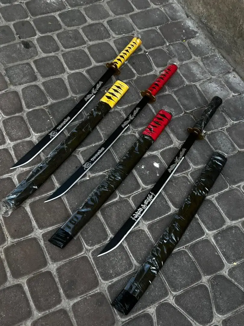 ❇️ شمشیر وشو تیغه مشکی
