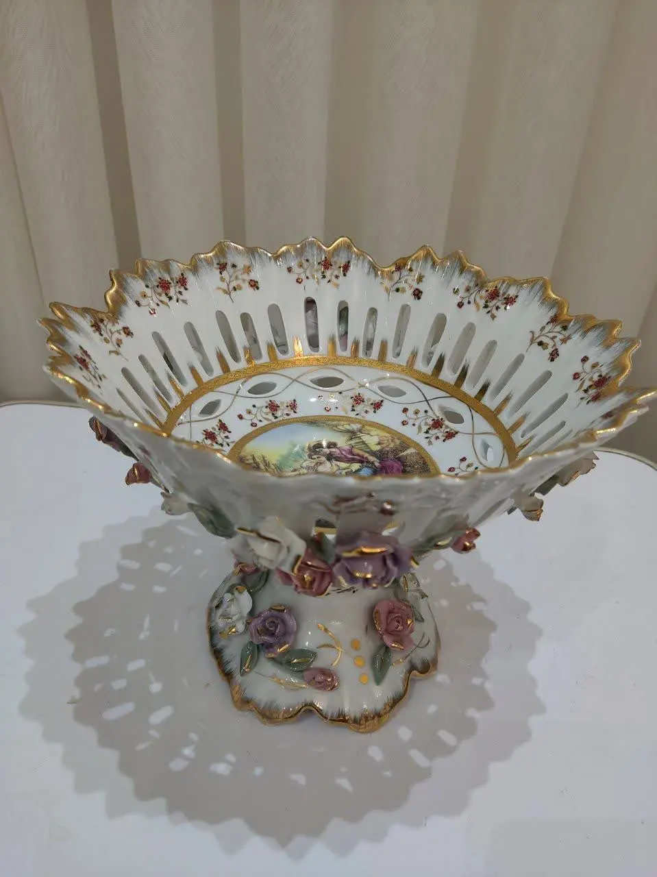 آجیل یا میوه خوری 
