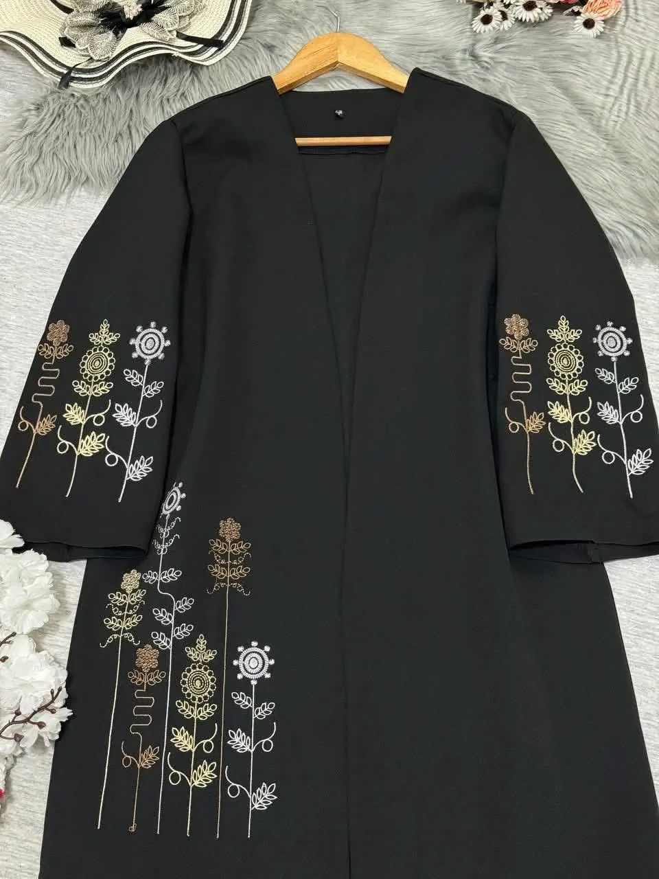 🖍نام: مانتو گلدوزی هاله
