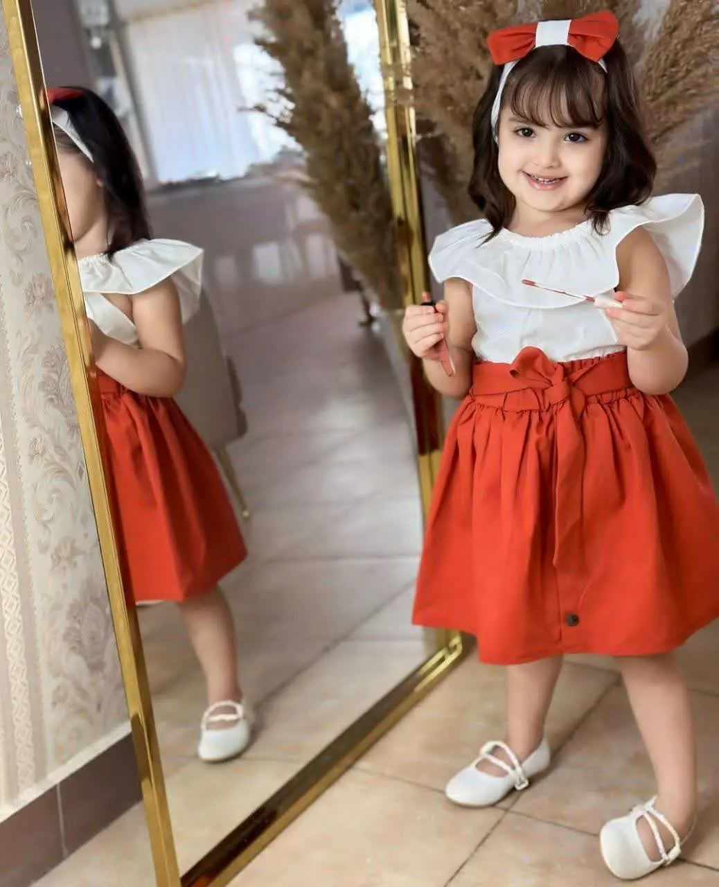 نام: ۴ تیکه ماهرخ 
