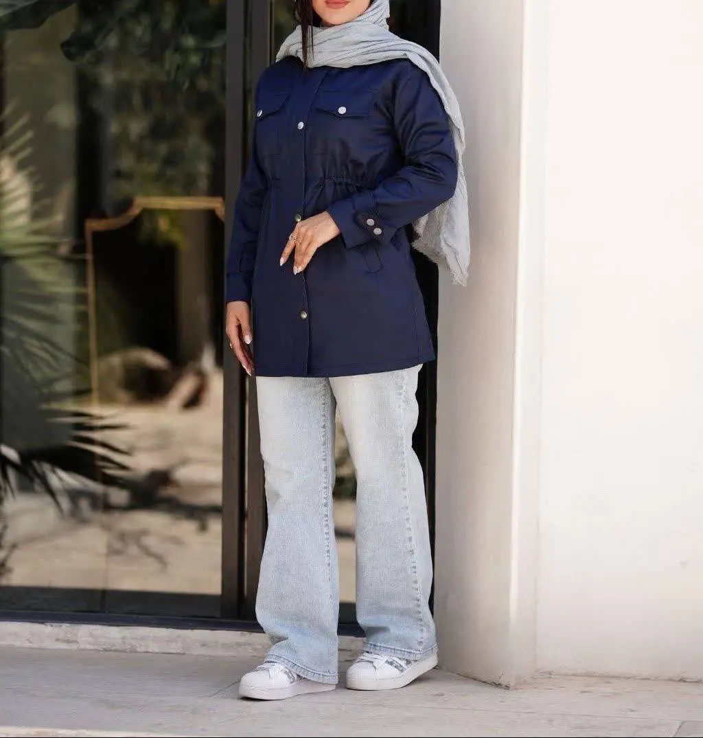 سلاااااام سلاااااااااااام میدونم که الان ی مدل مانتویی لازم دارید هم شیک باشه هم کاربردی، برا دانشگاه و محل کار هم مناسب باشه. پس این مدلمونو از دست ندید خیلی عاااااااالیه🎈
