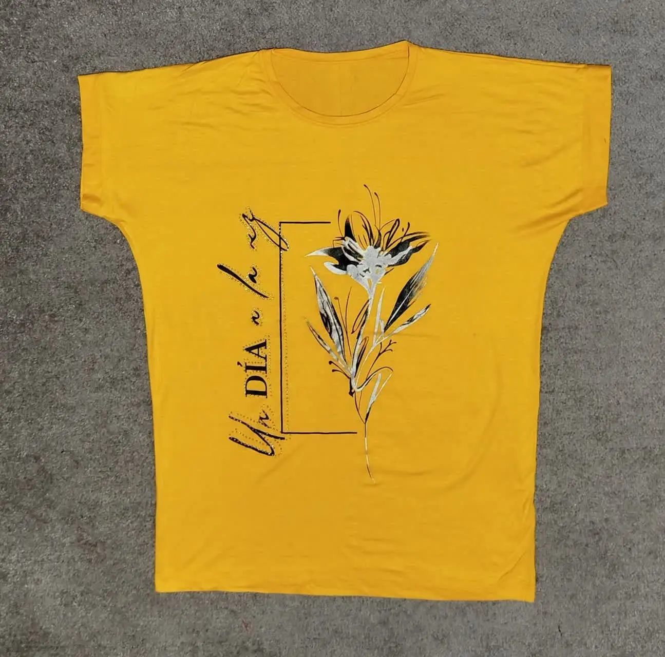 تیشرت زنانه گل
