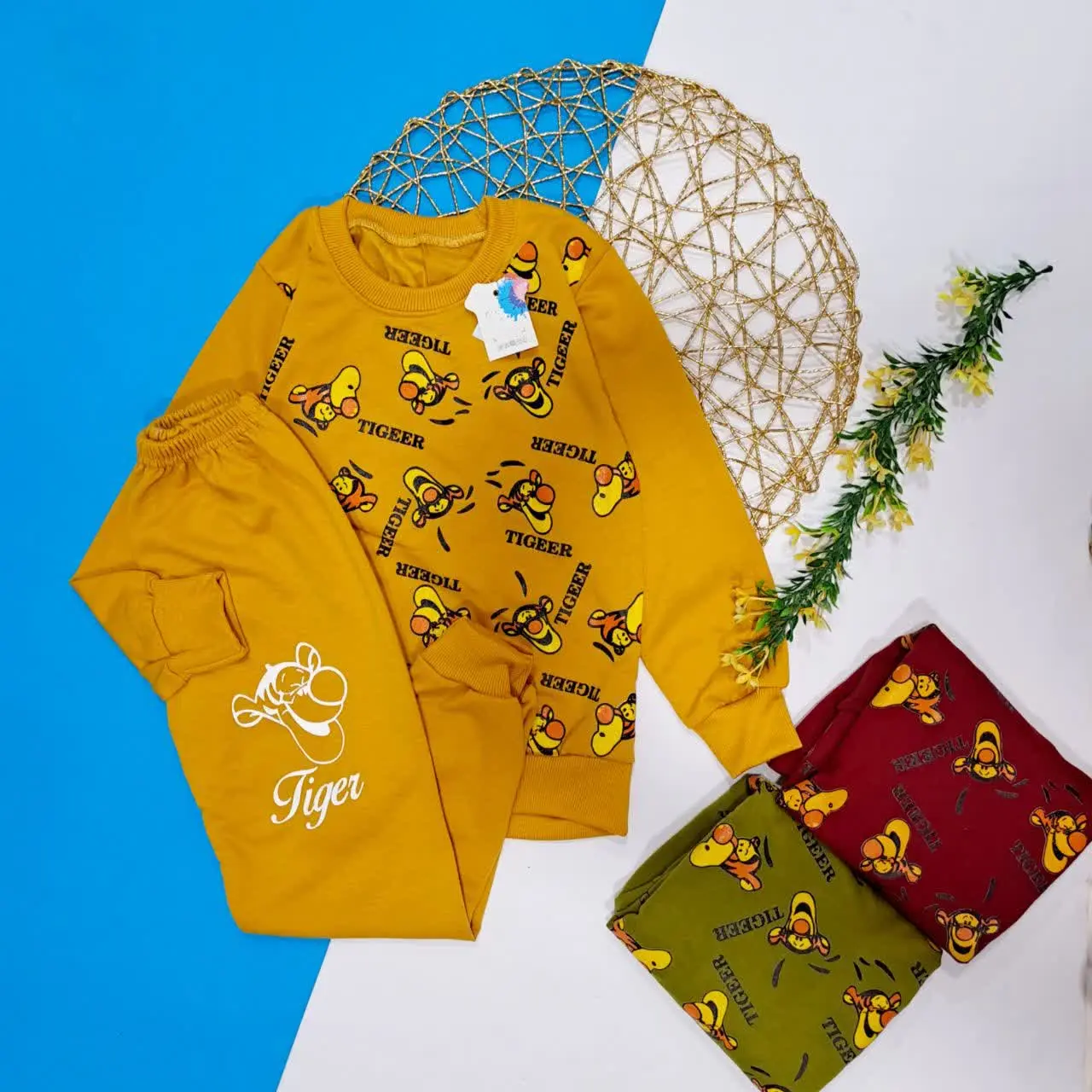 مامانا ببینید فقط چی رسیده😍
