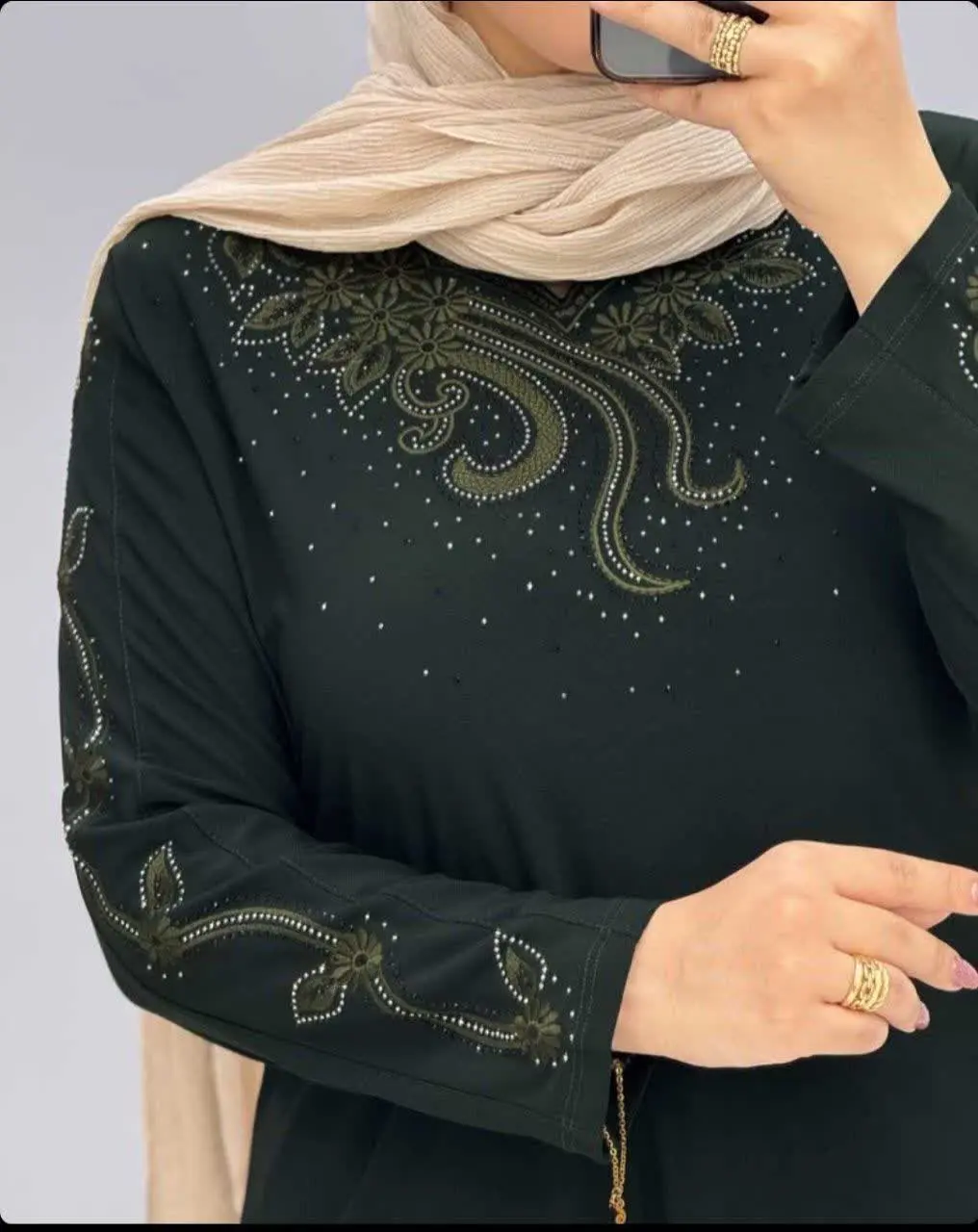 جنس: کرپ جودن کمی کشسانی دارد