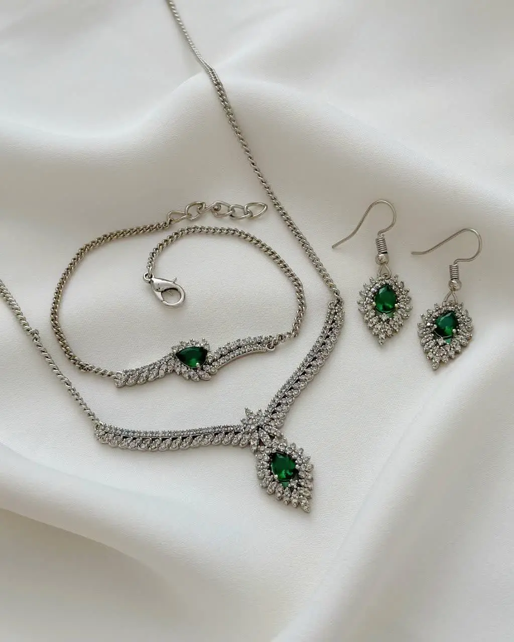 🔸 ارتفاع گوشواره:۳٫۳ سانت