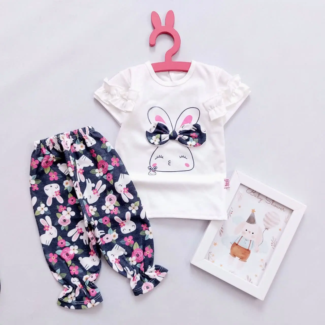 🐰تیشرت شلوار دخترانه طرح ربیت🐰
