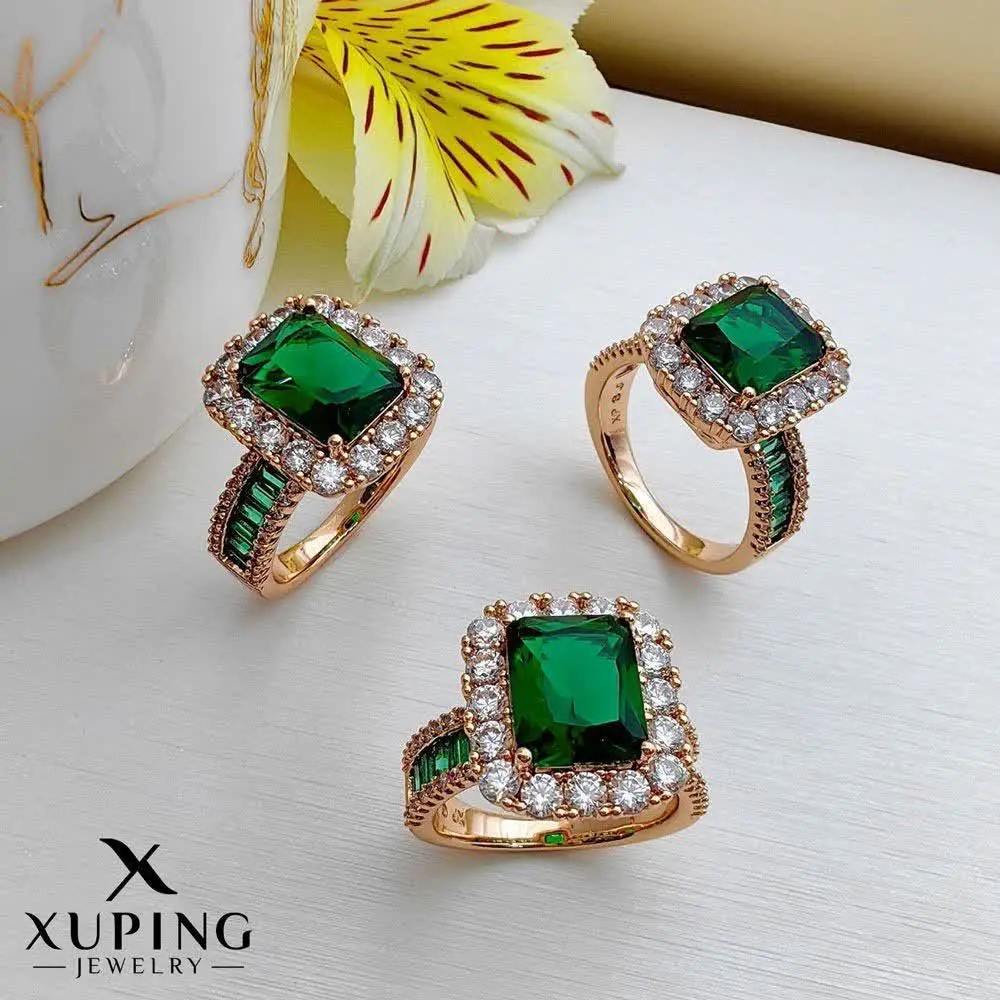 💎 انگشتر لوکس زمردی از برند...