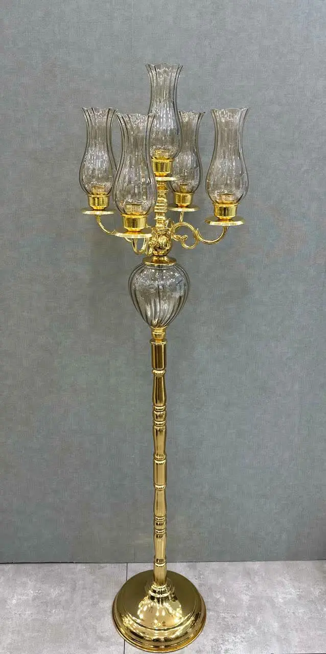 جاشمعی کنار سالنی 
