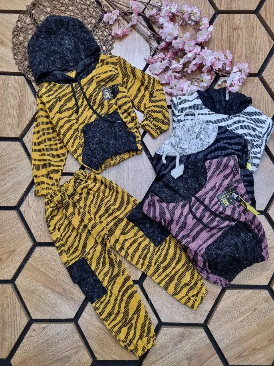 🍀هودی شلوار مخمل کبریتی دخت...