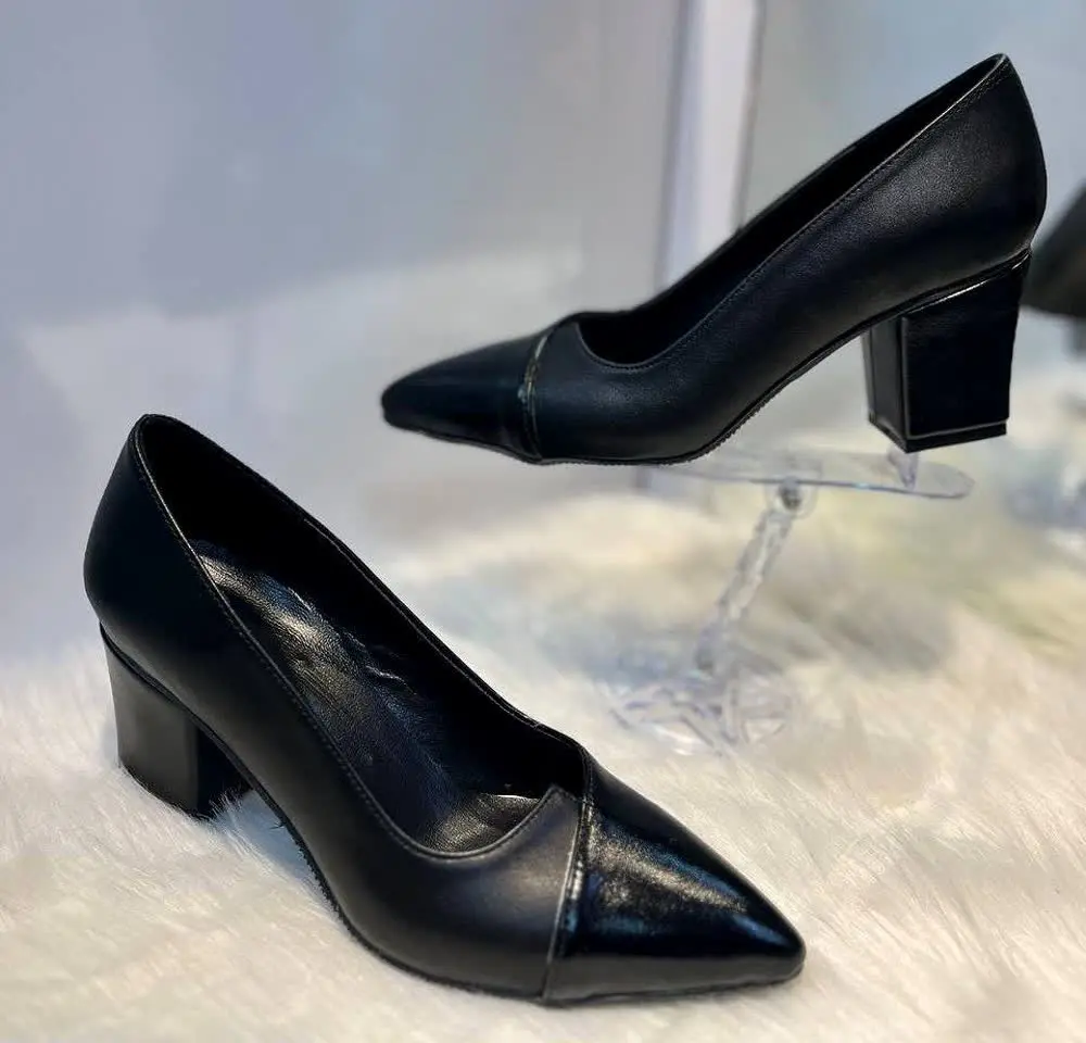 مجلسی دو‌تیکه 
