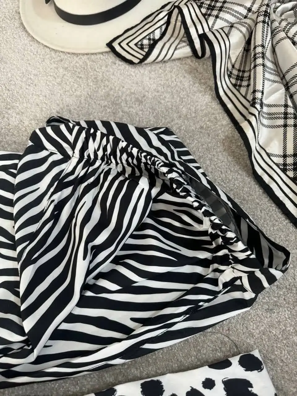 نام: شلوار طرح دار
