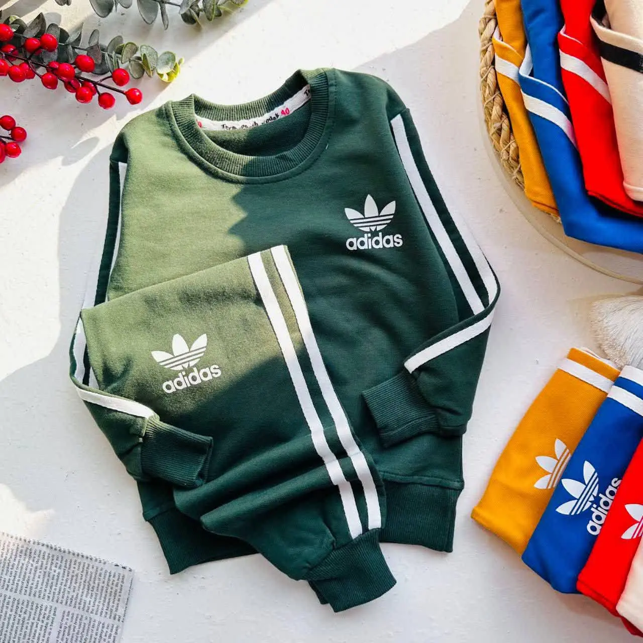 نام: آدیدااس شاد
