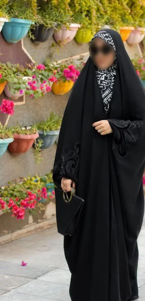 چادر جده آستین گلدوزی