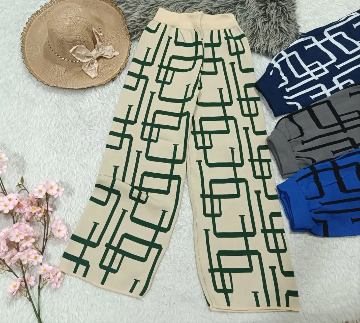 👚نام: شلوار بگ‌ طرحدار ۶۰۱
