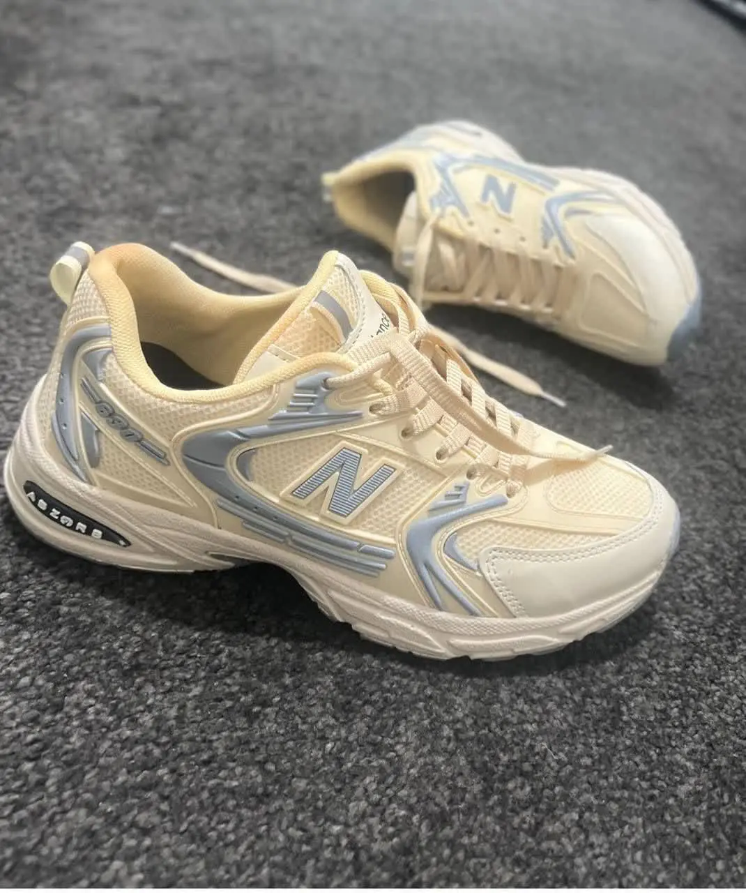 #کتونی نیوبالانس. کد.۳۶۰ 
