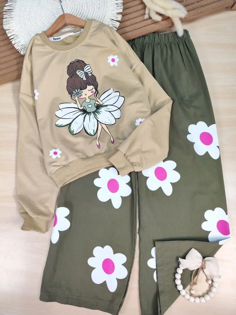 کراپ و شلوار گل پری