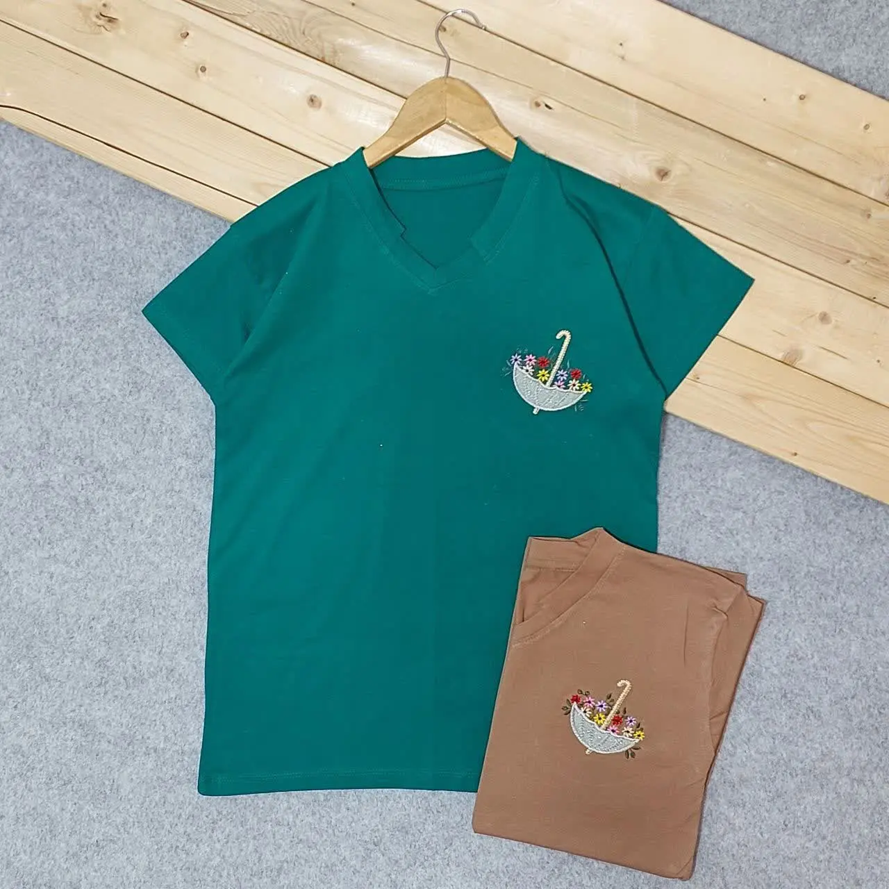 🌼تیشرت نیلسا، گلدوزی شده، طرح چتر
