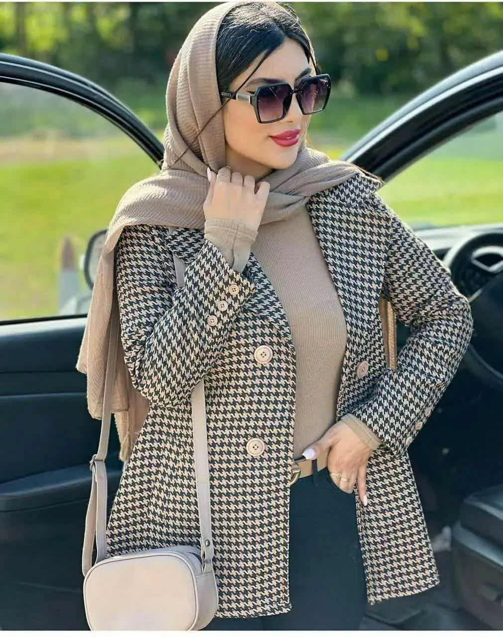 🖋نام: مانتو کتی ترنم
