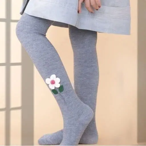 جوراب شلواری طرح گل 😍😍
