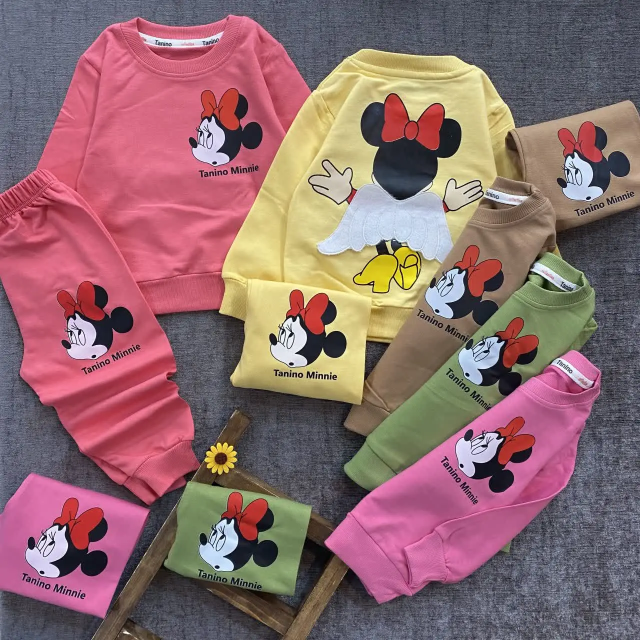 بلوز و شلوار مینی موس پشت و رو
