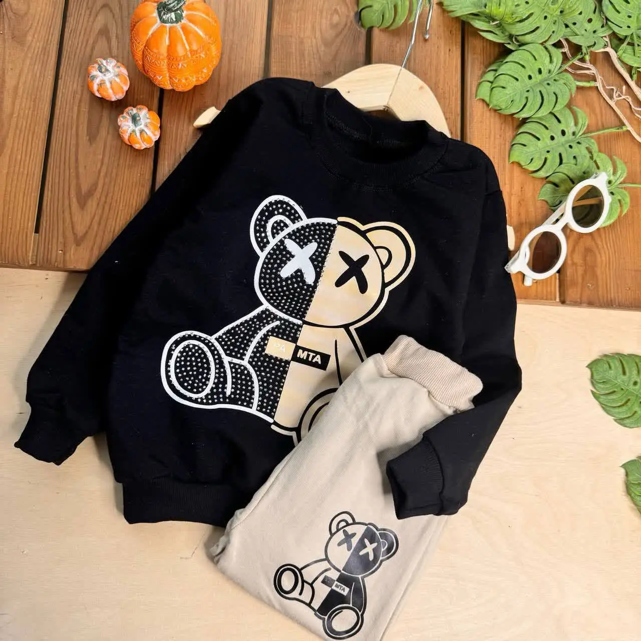 🪀رنگ بندی: سفید و مشکی شلوا...