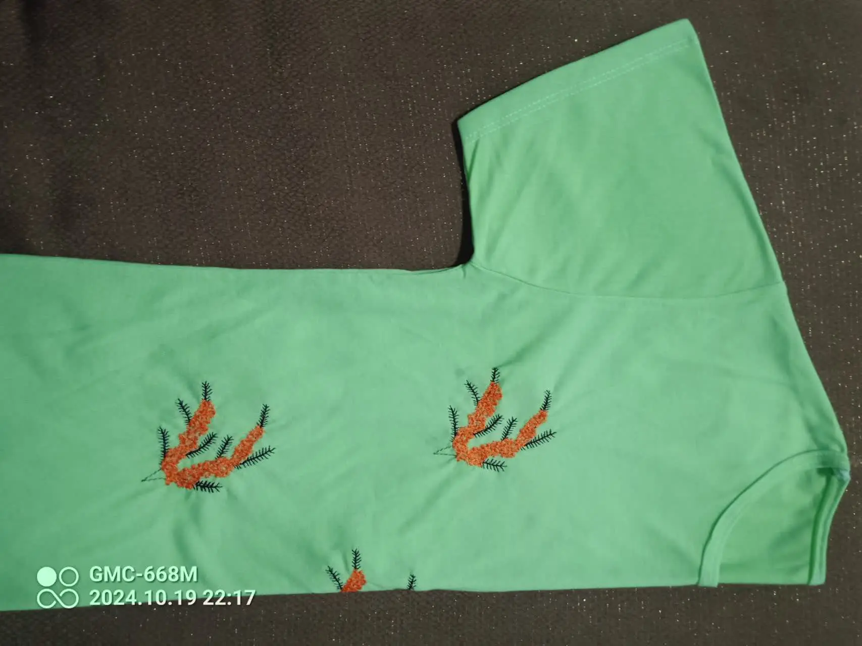 تیشرت زنانه و دخترانه
