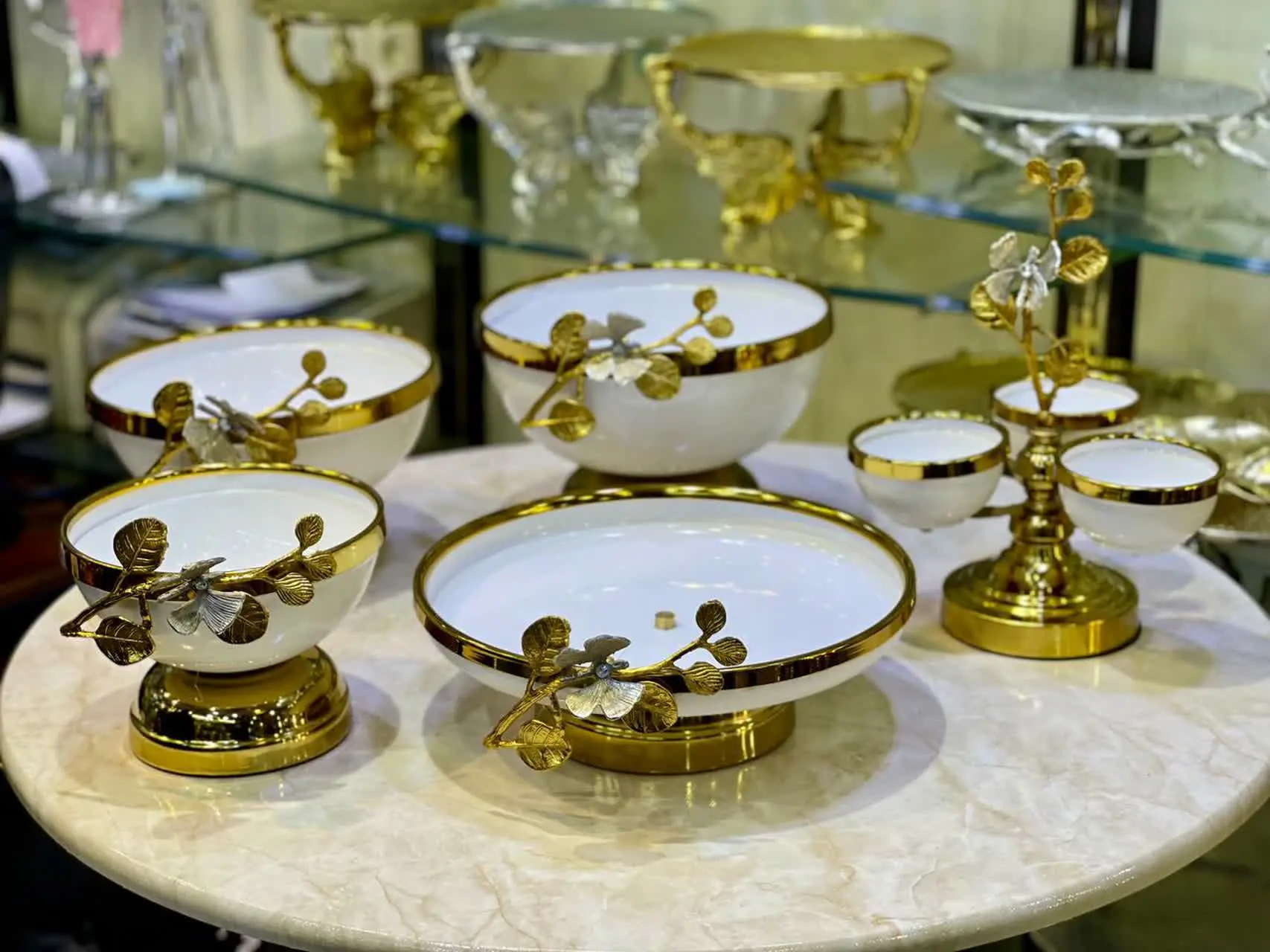 سرویس ٥ تکه پذیرایی شقایق 
