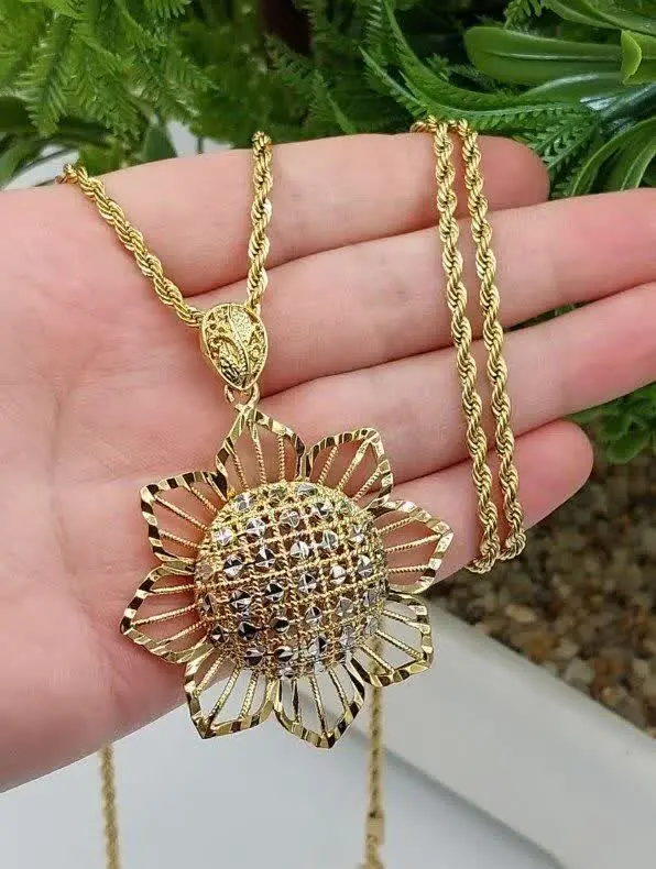 پلاک گل طرح خورشیدی 
