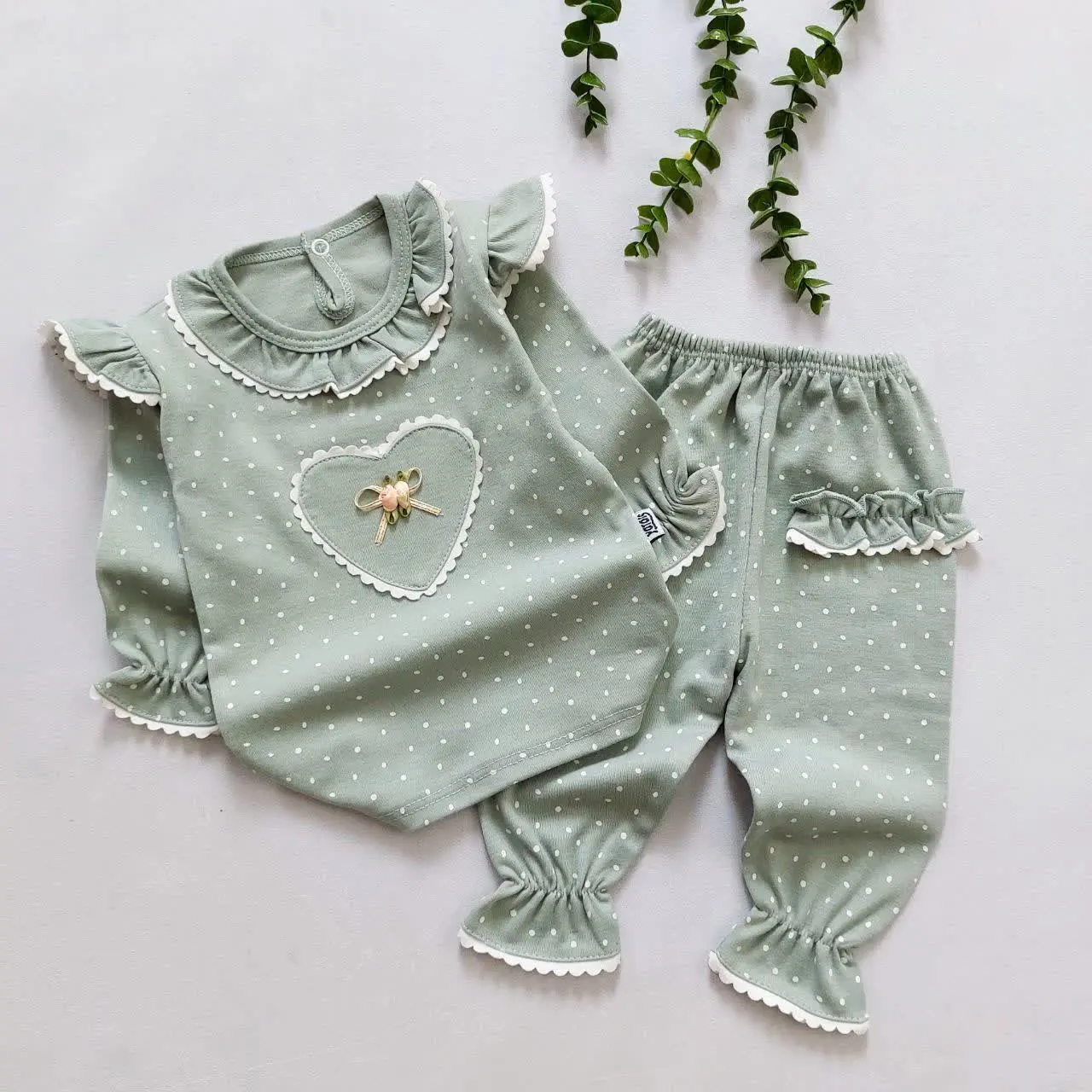 بلوز شلوار سبزخالدار 😍