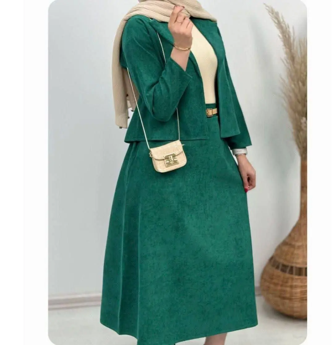 👚 نام: کت دامن مخمل
