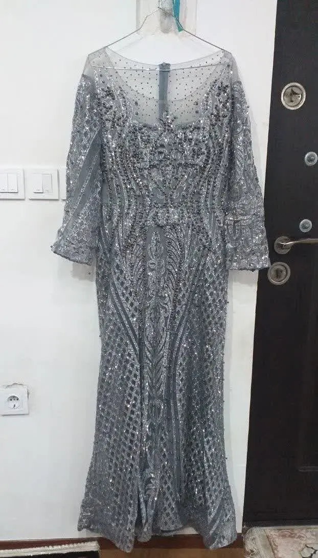 ۲ عدد پیراهن مجلسی 
