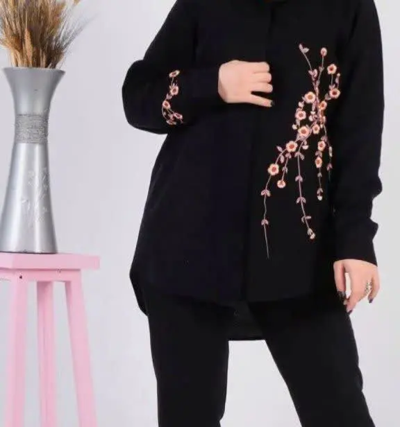 نام: مانتو آرتینا 
