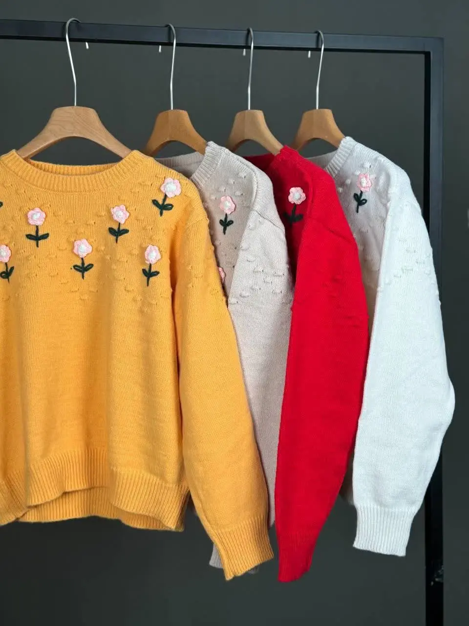 💞بلوز بافت گل برجسته شیک💞
