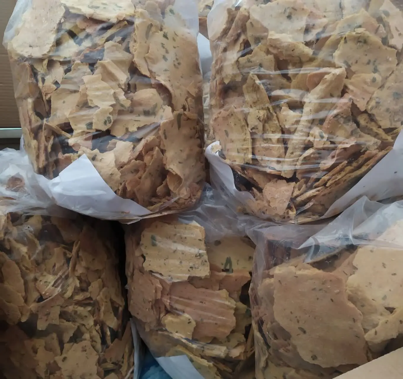 نان خشک هیزمی سفارشی 
