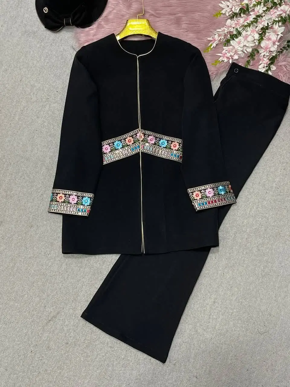 👚نام: کت شلوار گلبهار
