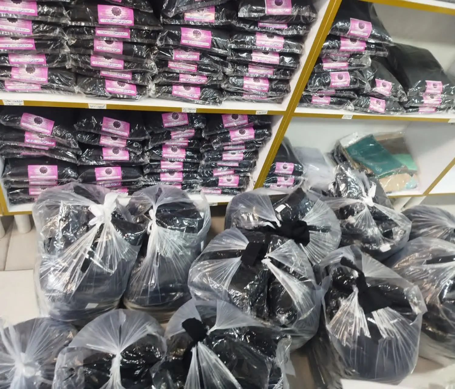 تمامی محصولات در کانال موجود بوده و با ارسال فوری و رایگان در کمتر از ۳ روز، برای شما عزیزان ارسال خواهد شد 🌹
