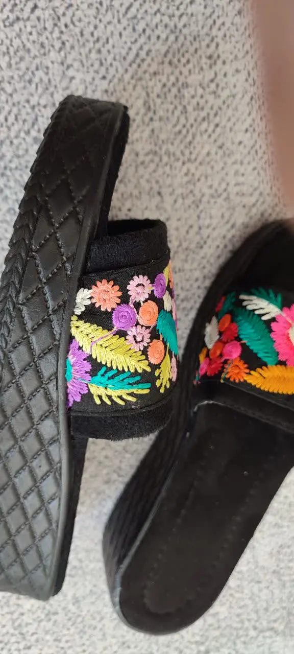 صندل لژدار #سوزندوزی 🤩
