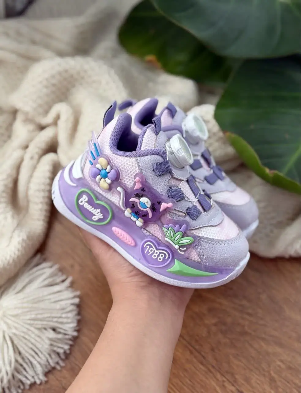 سایز:۲۶: طول کفش:۱۶,۵