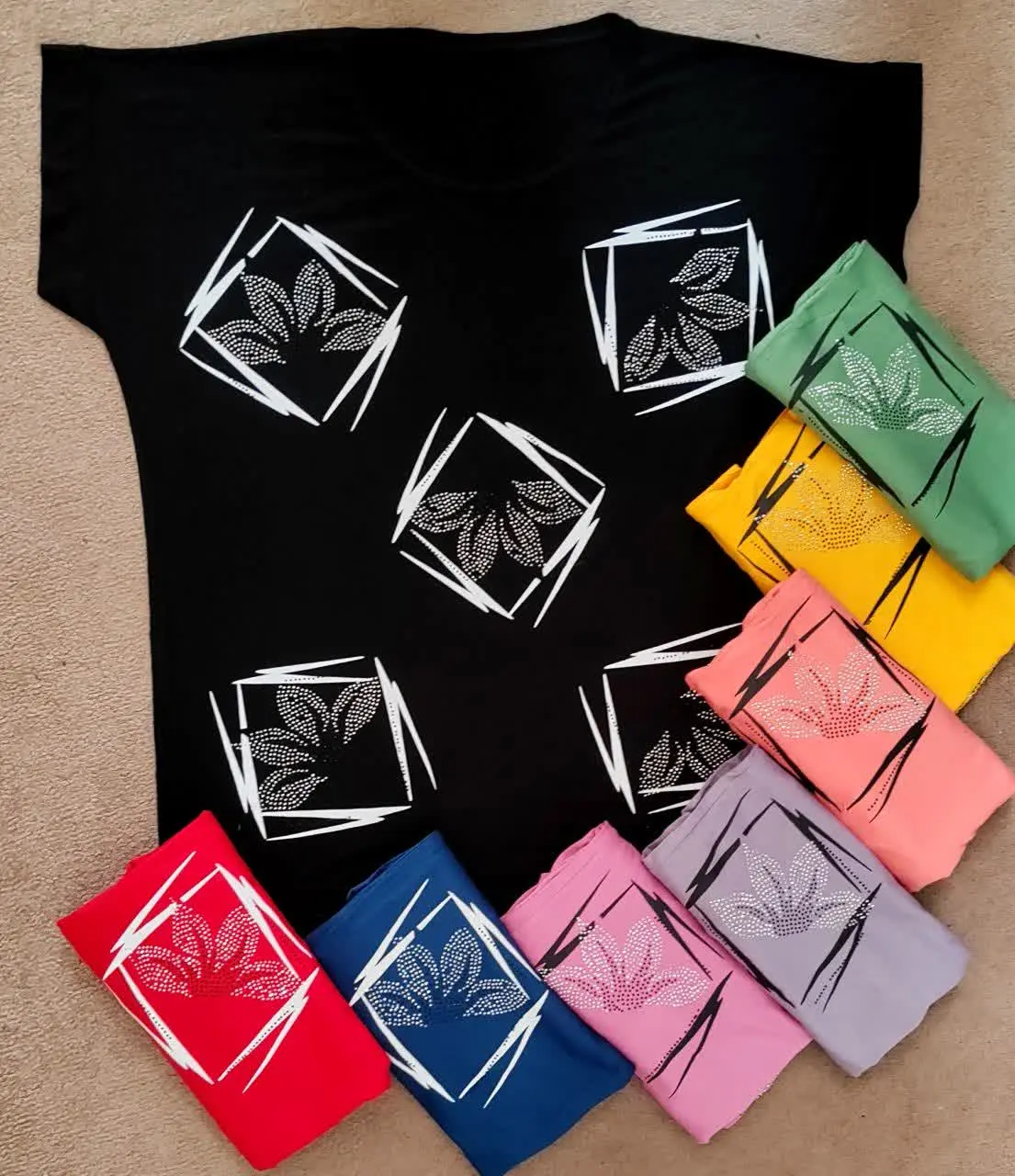 👚نام کالا: تیشرت پنج گل نگین دار 👌😉
