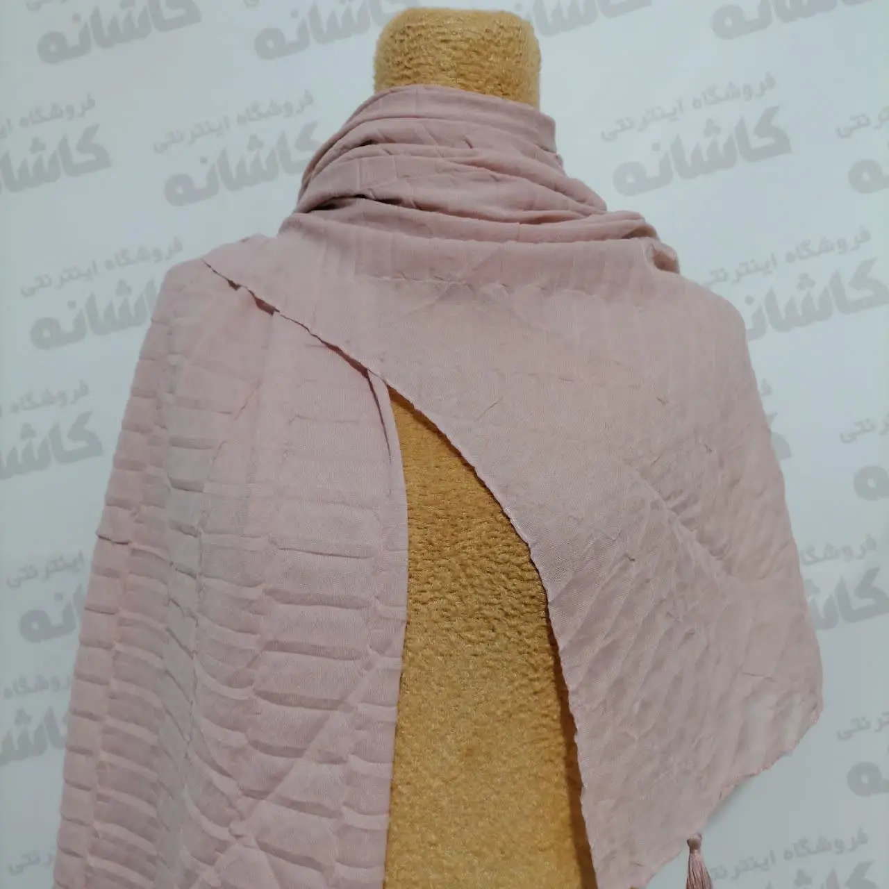 یه روسری که مناسب روزمره س...