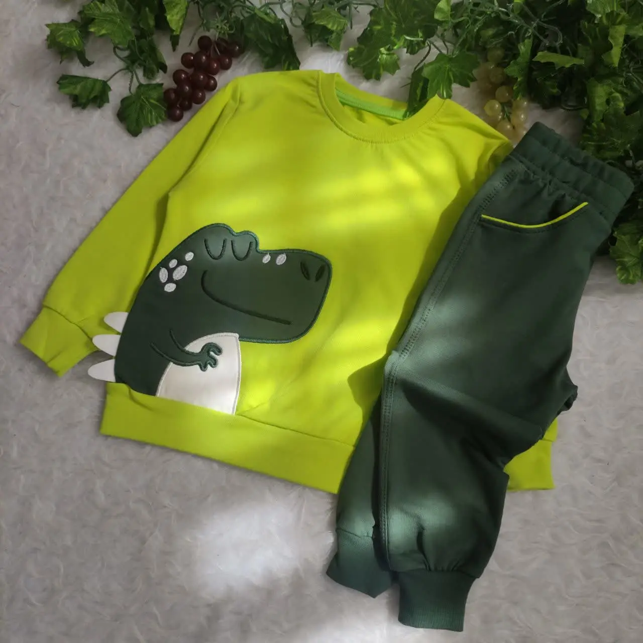 بلوز شلوار دایناسور بامزه🦕