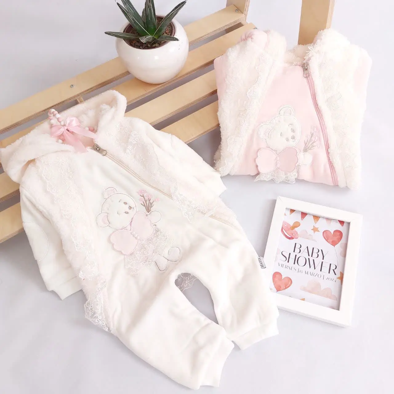 کاپشن سرهمی خرس فرشته