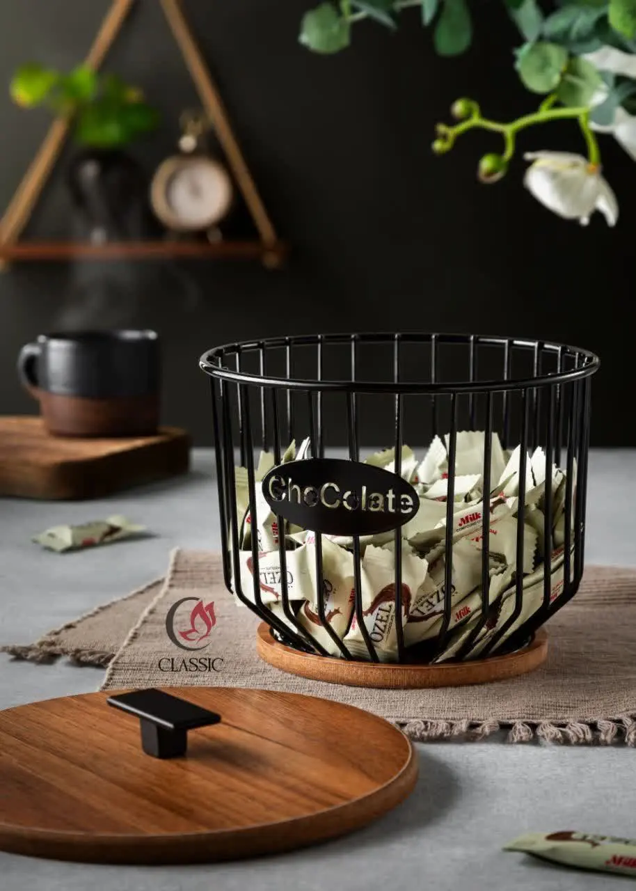 شکلات خوری مشکی فلزی طرح بلوط
