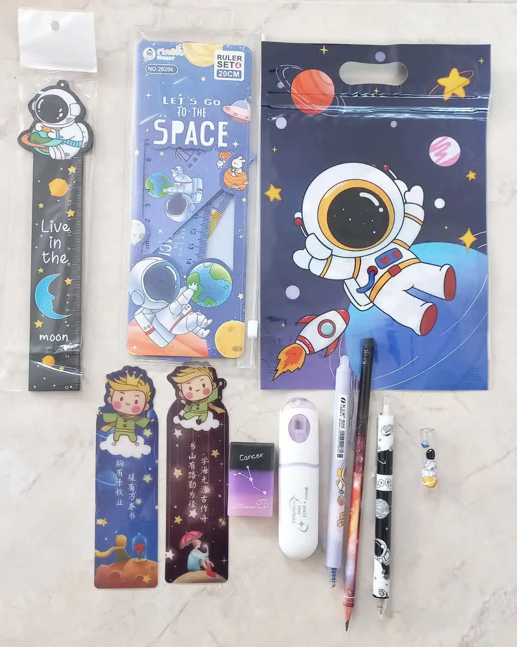 پک پرطرفدار فضانورد😍