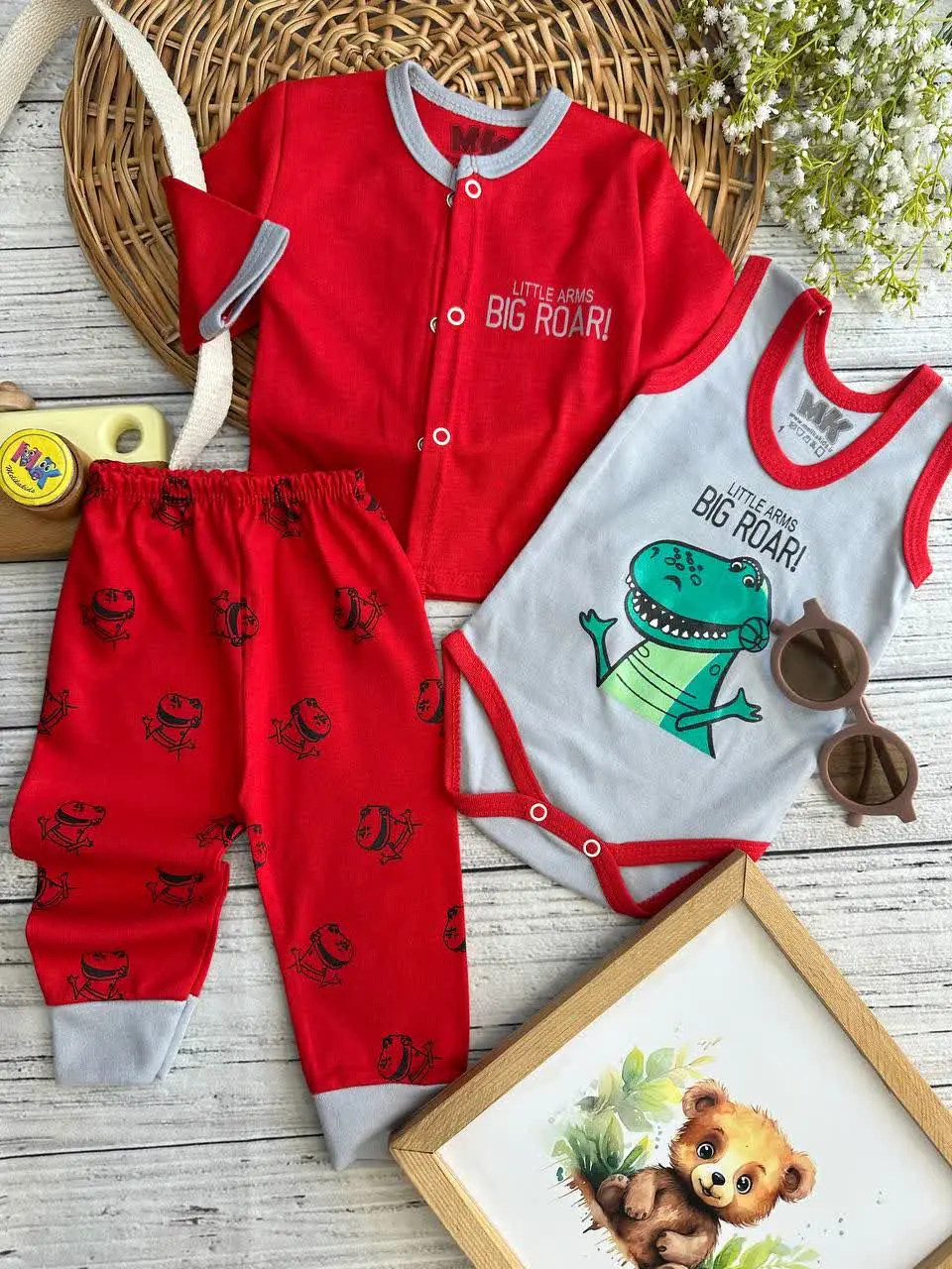 سه تکه دایناسور طوسی قرمز نوزادی و کودک کد ۱۱۷۲۸۵ 
