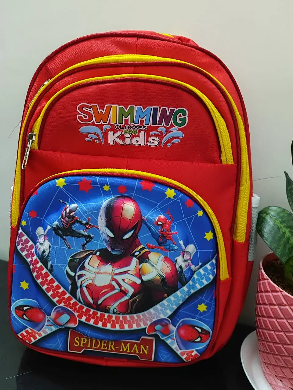 کیف مدرسه‌ای 
