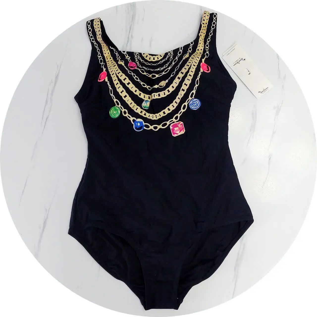 💞جلوی سینه طرح چاپ زنجیر داره